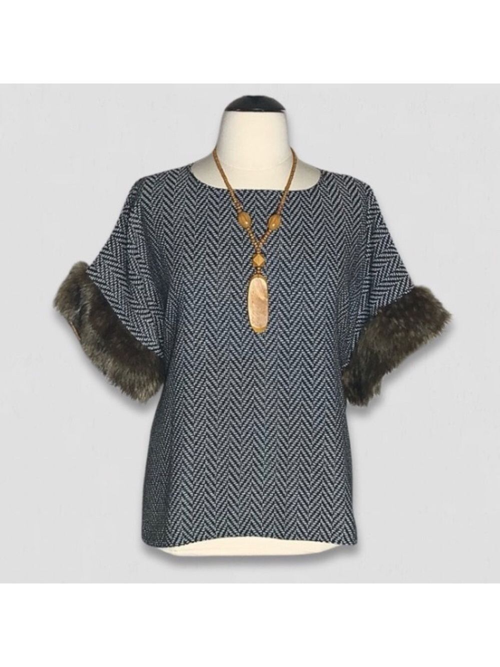Tashon Poncho Chevron Faux Fur Trim Black White western country boho One Size